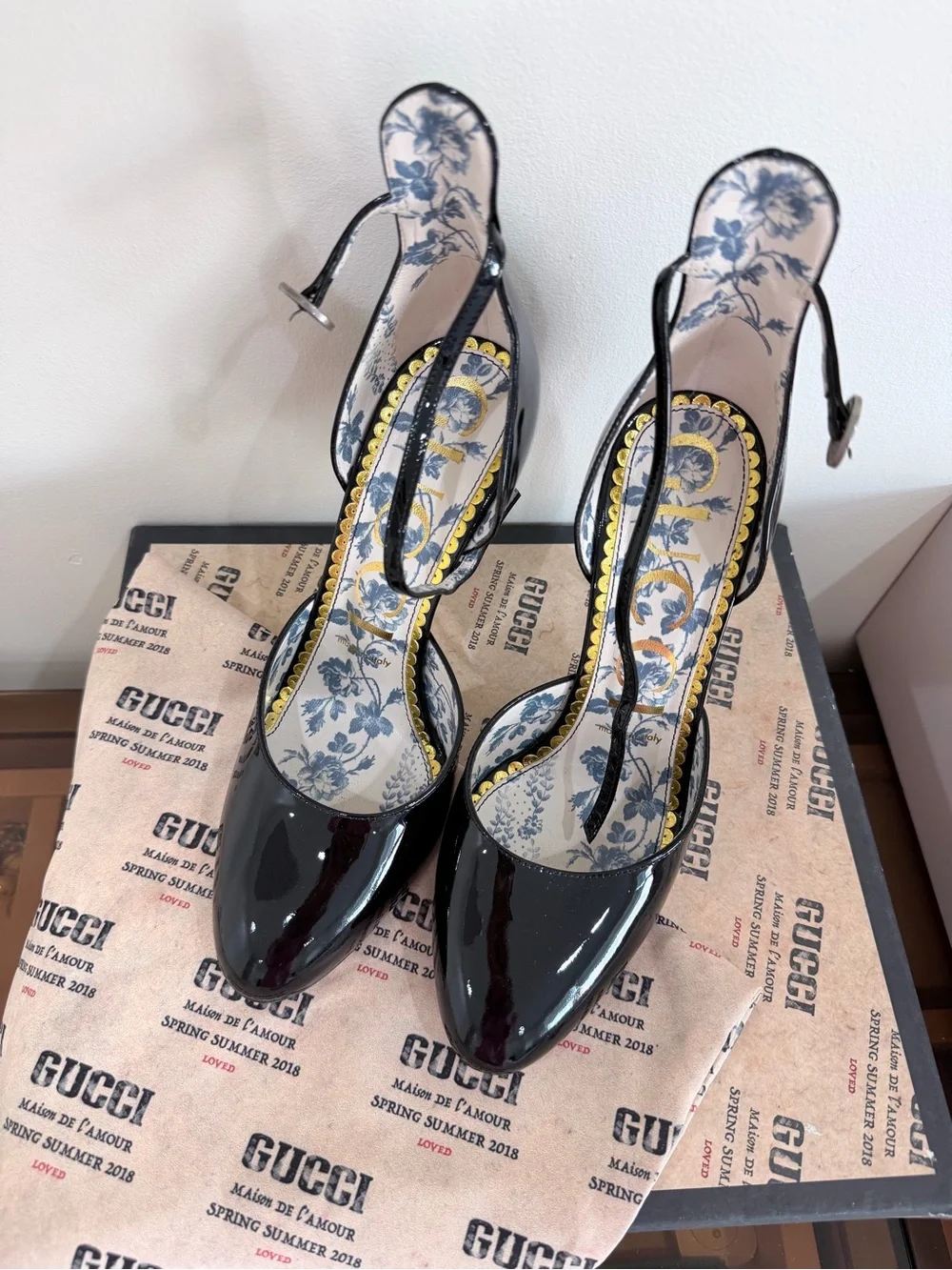 Gucci Daisy Black Patent Leather Ankle Strap Pumps - Size 38 (Pristine)